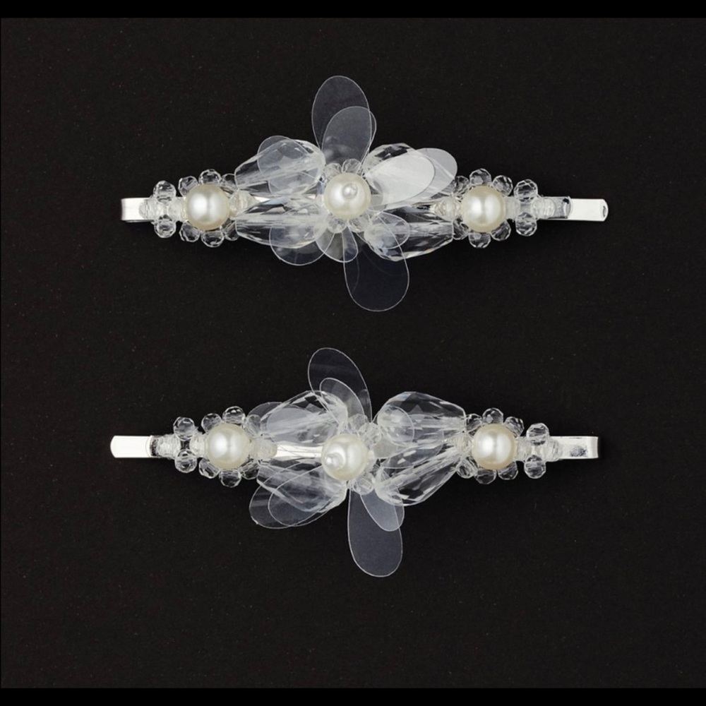 Simone Rocha x hm white hair clips